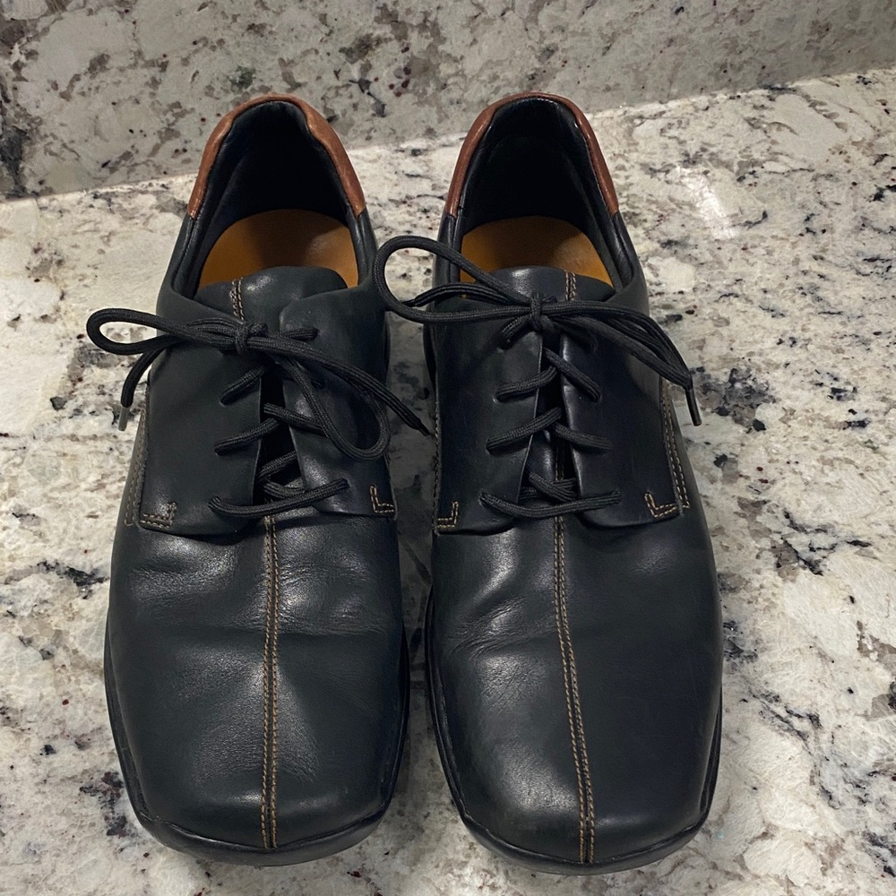 Cole Haan Black Leather Oxfords with Brown Accents
